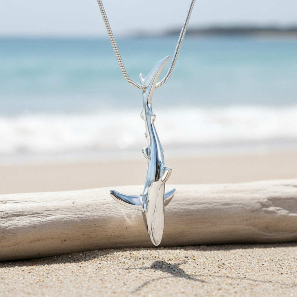 Joe Romeiro´s Blue Shark Necklace – Sterling Silver