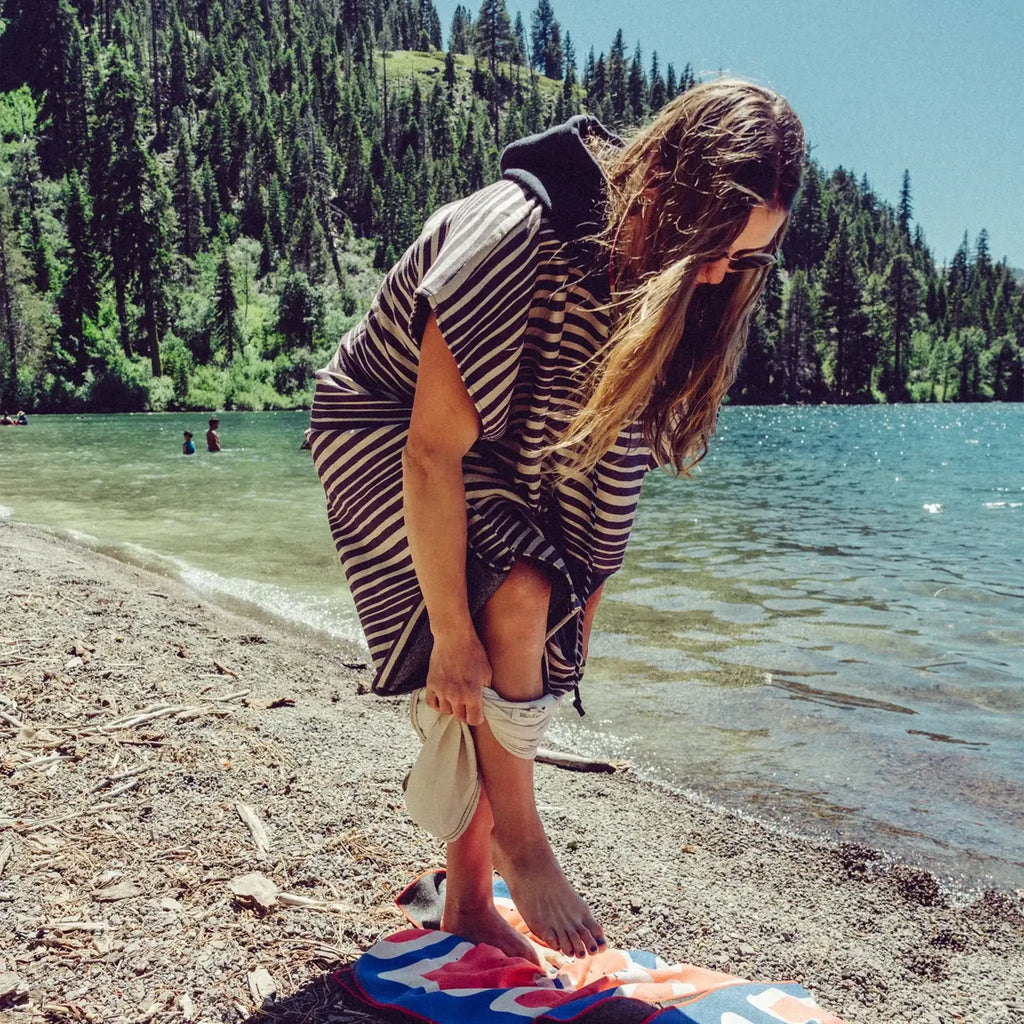 Nomadix Changing Poncho for Scuba Divers
